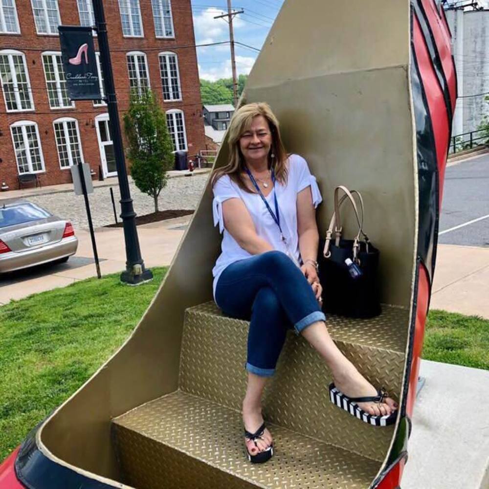 Meet your Posher, Jenny